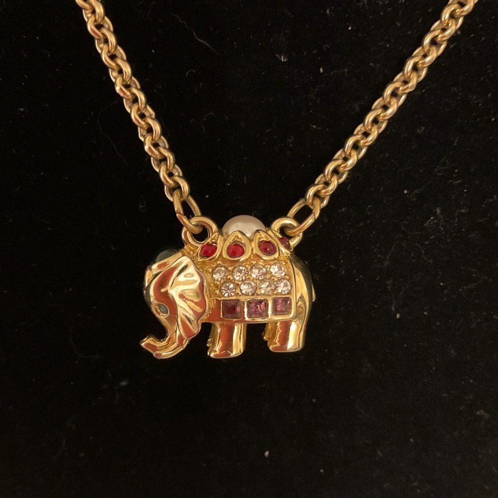 #46 Joan Rivers Elephant Necklace